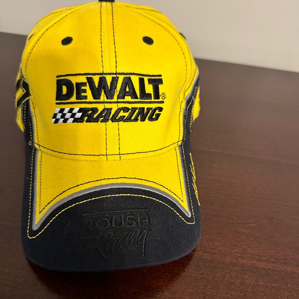 ***SOLD***Dewalt Racing NuFit Matt Kenseth #17 Cap